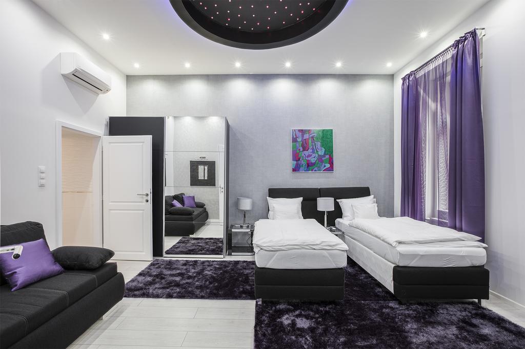 Opera Luxory Suite Budapeste Exterior foto