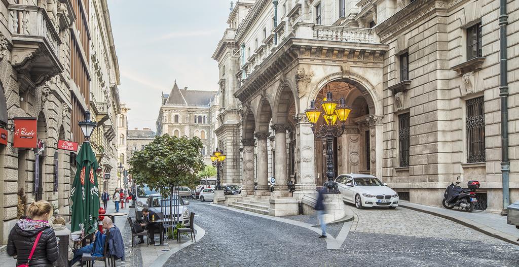 Opera Luxory Suite Budapeste Exterior foto