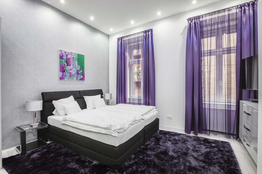 Opera Luxory Suite Budapeste Exterior foto