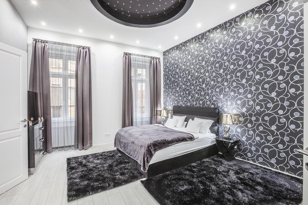 Opera Luxory Suite Budapeste Exterior foto